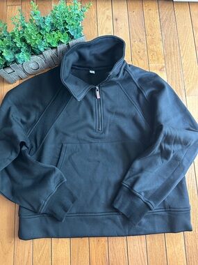 Black Quarter-Zip Pullover Jacket - Women's